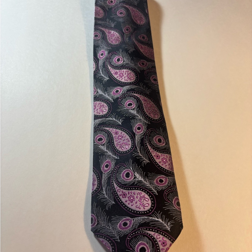 Bachrach Lavender and Metallic Geometric Tie
